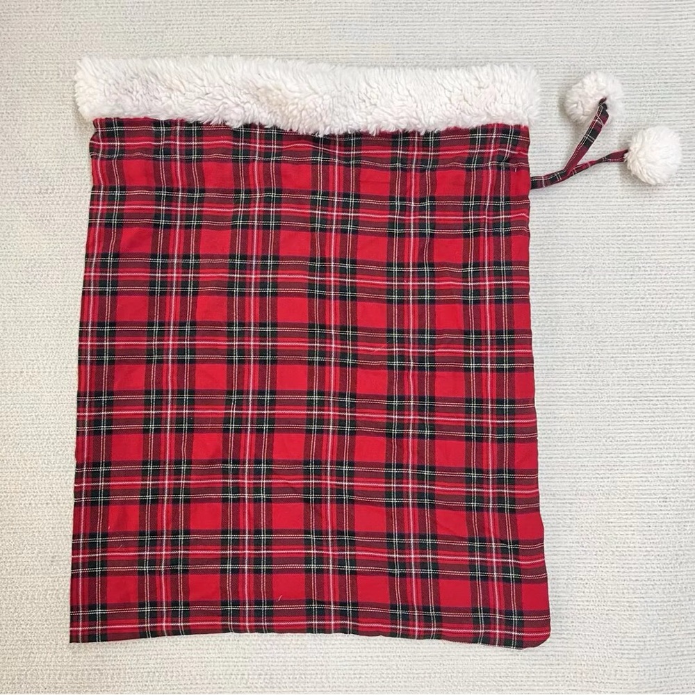 NWOT Pottery Barn Kids LARGE plaid Gift Sack Santa bag Drawstring 33x40” no mono